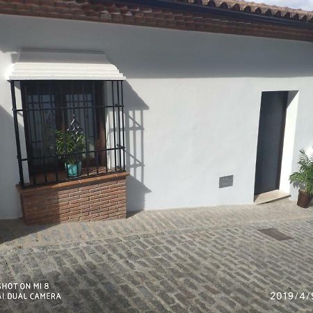 Apartamentos Cantareria, Rosa Mosqueta Setenil De Las Bodegas Exterior photo
